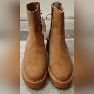 A.N.A Tan Suede Ankle Boots Block Heel Side Zip Size 7.5 BRAND NEW